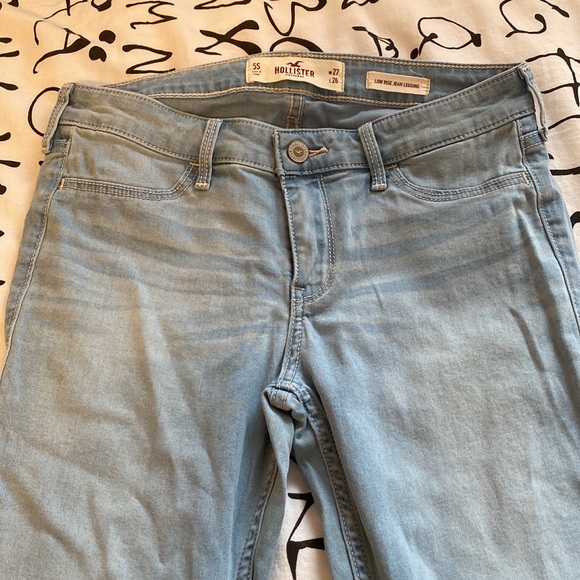 Hollister Low Rise Jean Leggings size 5S (W27 L26) in excellent condition - Picture 2 of 5